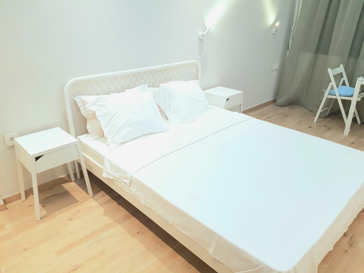 Beachfront Suita. The Luxury Suites *